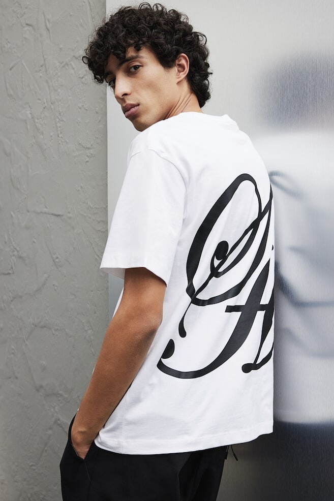 Футболка с принтом свободного кроя H&M, белый
Футболка с принтом свободного кроя H&M, белый