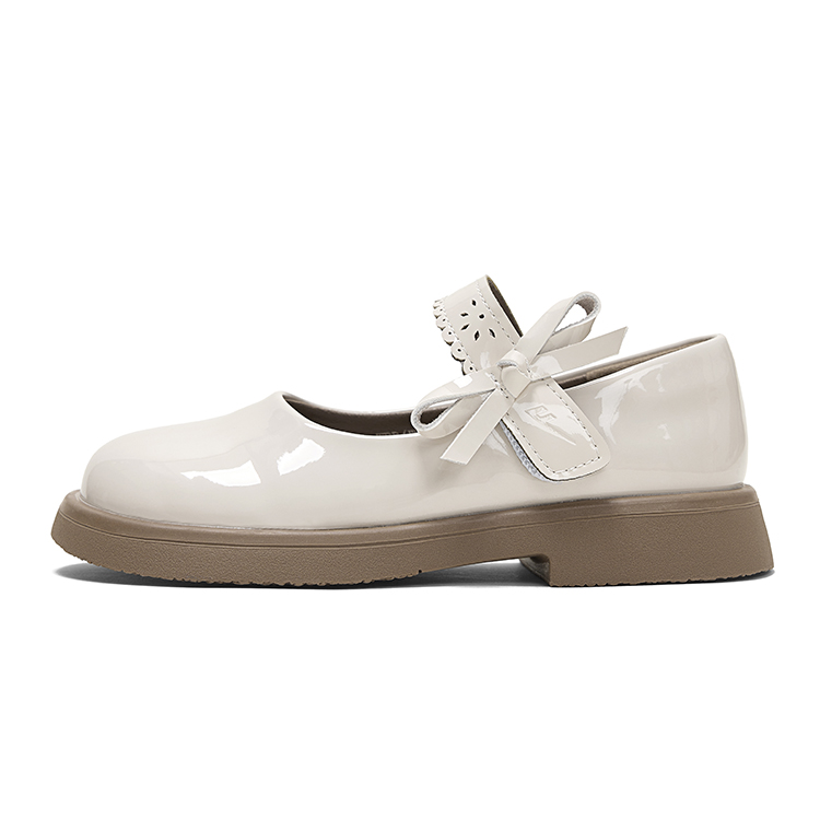 Детские кожаные туфли с нескользящей подошвой для детей WARRIOR, бежевый
Детские кожаные туфли с нескользящей подошвой для детей WARRIOR, бежевый