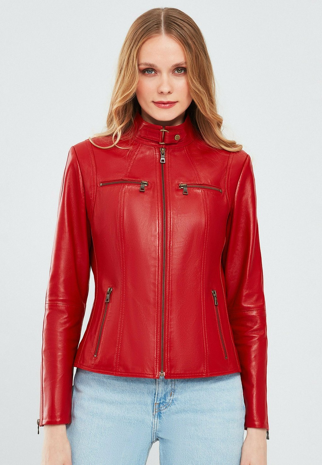 Кожаная куртка Derimod, красный
Кожаная куртка Derimod, красный