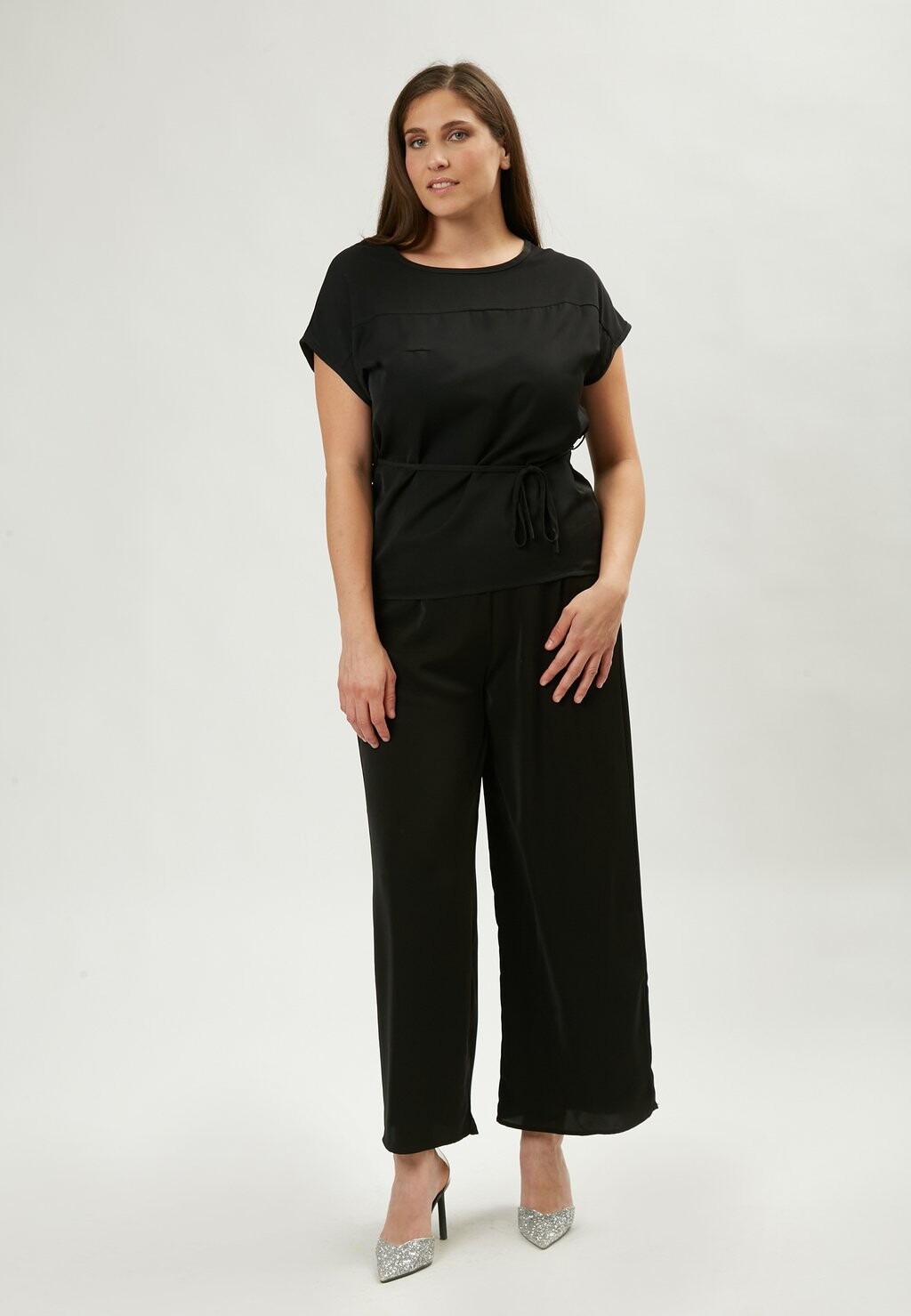 Брюки FLOUNCE Maison Form'elle, черный
Брюки FLOUNCE Maison Form'elle, черный