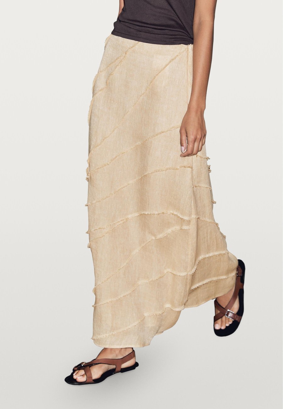 Юбка Massimo Dutti MIDI WITH PATCHWORK DETAIL, Yellow
Юбка Massimo Dutti MIDI WITH PATCHWORK DETAIL, Yellow