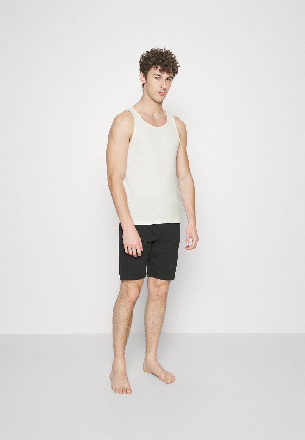 Майка 5 ПАКЕТОВ Pier One, белый
Майка 5 ПАКЕТОВ Pier One, белый