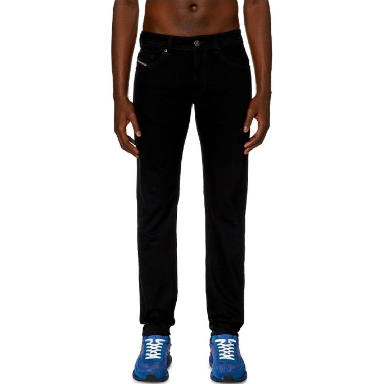 Джинсы мужские черные DIESEL
Джинсы мужские черные DIESEL