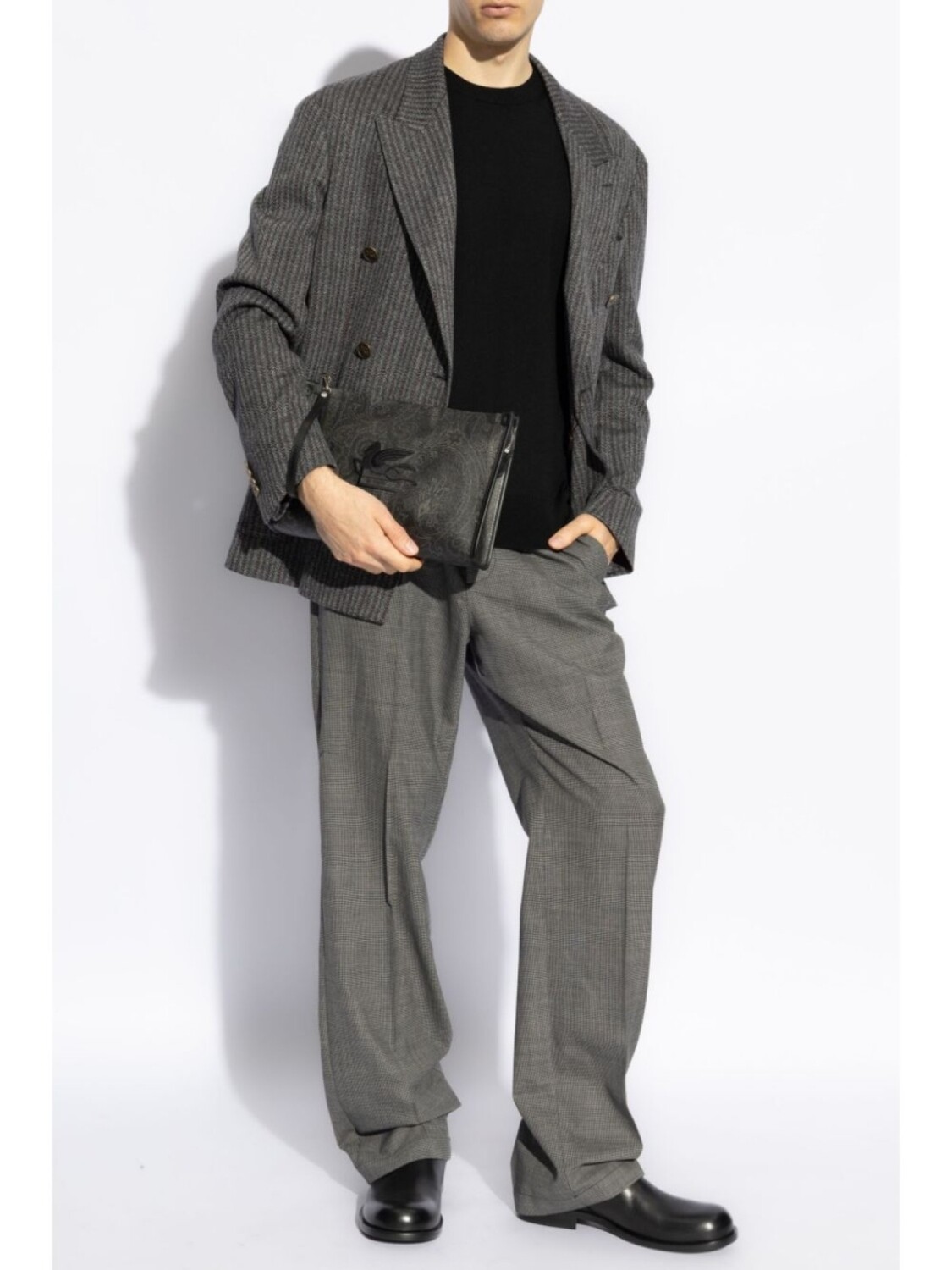 ETRO шерстяной джемпер с вышивкой Pegaso, черный
ETRO шерстяной джемпер с вышивкой Pegaso, черный