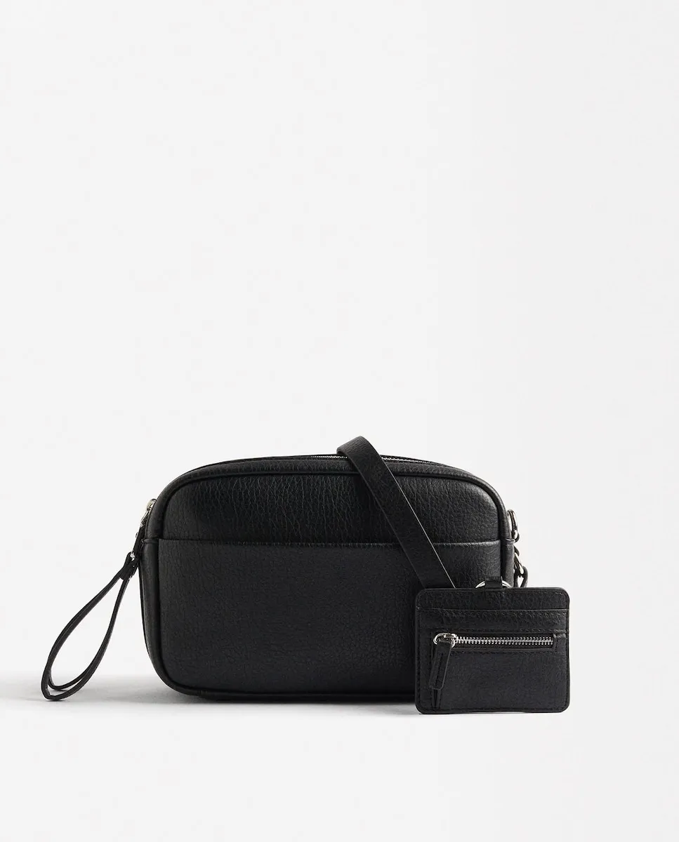 Женская сумка через плечо с несколькими отделениями и застежкой-молнией, однотонная Parfois, черный
Женская сумка через плечо с несколькими отделениями и застежкой-молнией, однотонная Parfois, черный