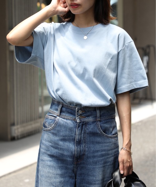 Футболка с круглым вырезом и коротким рукавом, хлопок United Athle, серо-голубой
Футболка с круглым вырезом и коротким рукавом, хлопок United Athle, серо-голубой