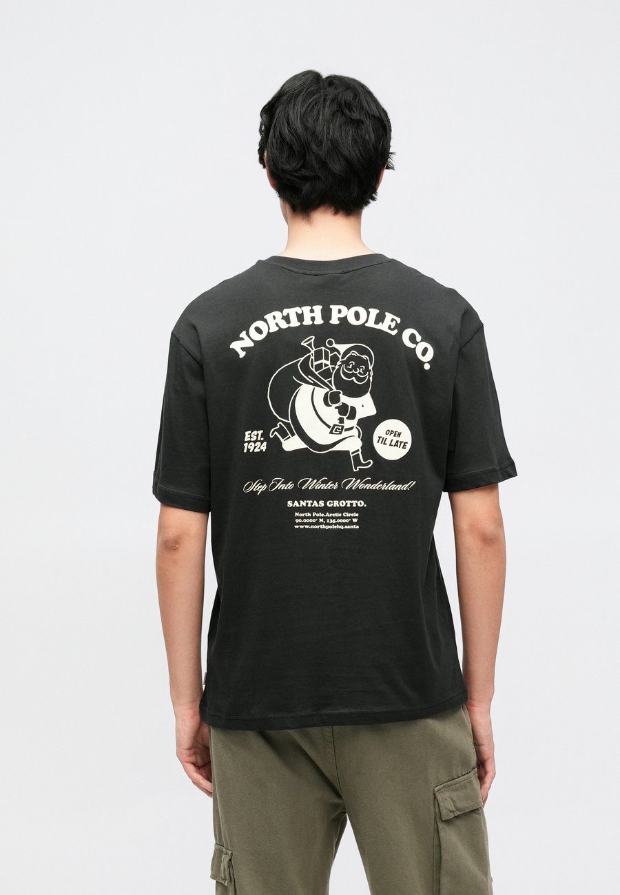 Футболка Only & Sons ONSCIFF XMAS TEE, Jet Black/Black, Черный, Футболка Only & Sons ONSCIFF XMAS TEE, Jet Black/Black
Футболка Only & Sons ONSCIFF XMAS TEE, Jet Black/Black, Черный, Футболка Only & Sons ONSCIFF XMAS TEE, Jet Black/Black