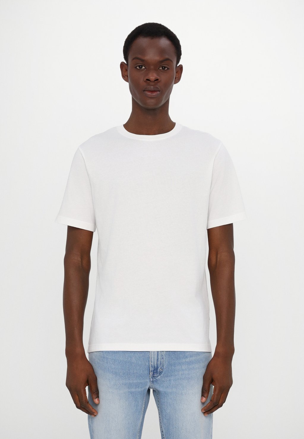 Базовая футболка BASIC CLOSED, серый
Базовая футболка BASIC CLOSED, серый