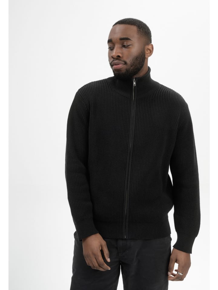 Вязаная куртка в рубчик TAKSH MELA
Вязаная куртка в рубчик TAKSH MELA