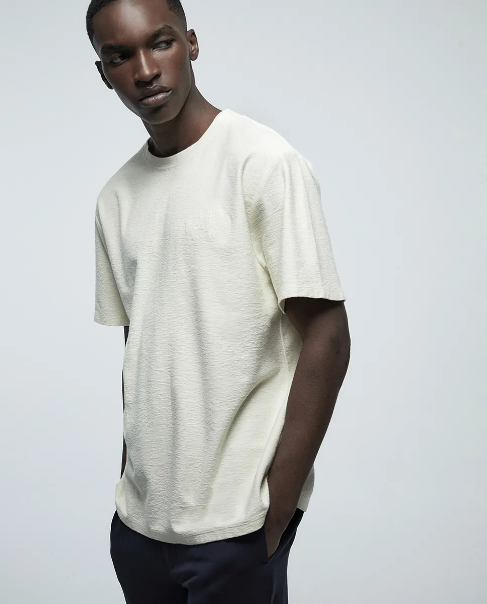 Футболка с вышивкой Sfera, пастельно-розовый
Футболка с вышивкой Sfera, пастельно-розовый