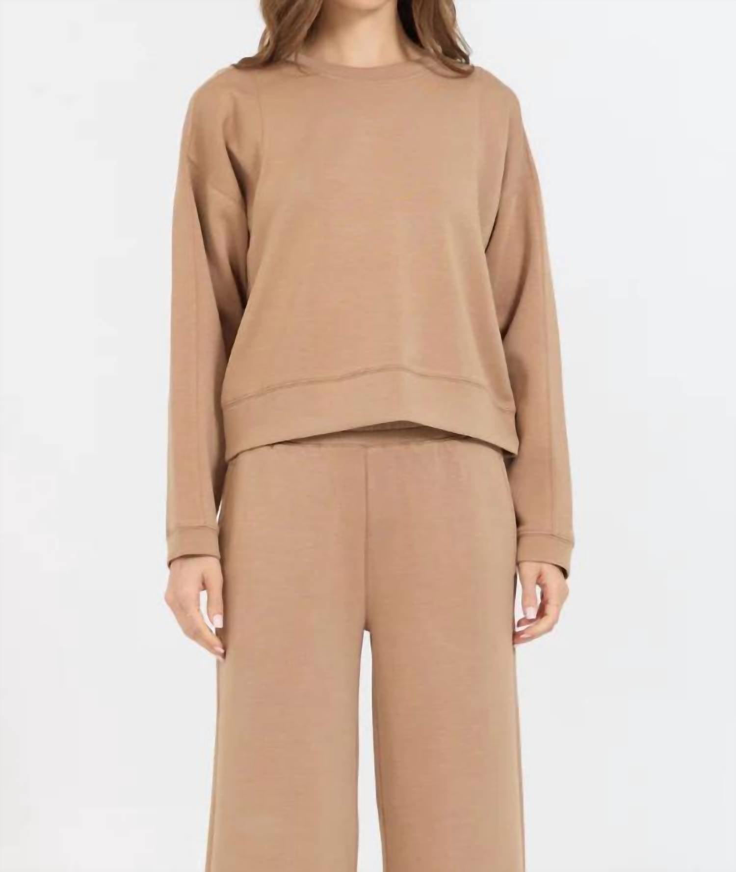 Флисовый свитер с круглым вырезом Cloud в цвете Caramel Vintage Havana
Флисовый свитер с круглым вырезом Cloud в цвете Caramel Vintage Havana