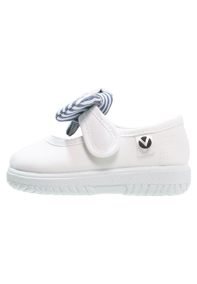 Балетки с пряжкой Victoria Shoes, белый
Балетки с пряжкой Victoria Shoes, белый