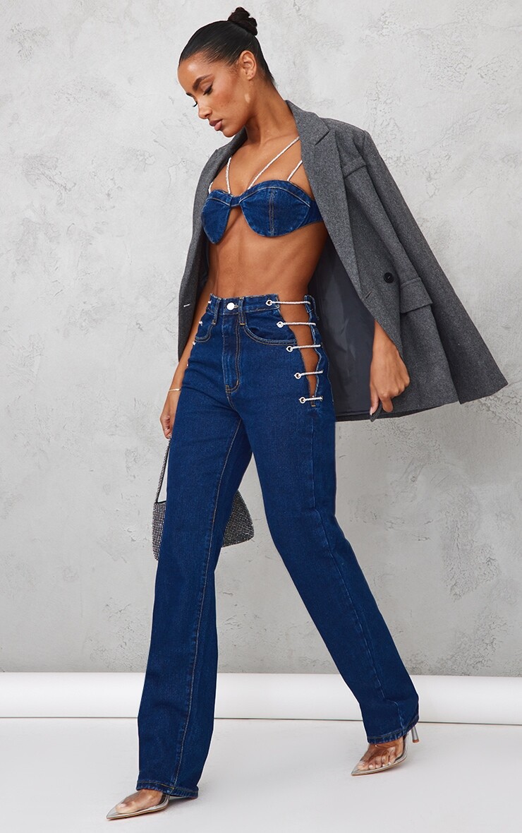 PrettyLittleThing Темно-синие джинсы со шнуровкой по бокам и стразами
PrettyLittleThing Темно-синие джинсы со шнуровкой по бокам и стразами