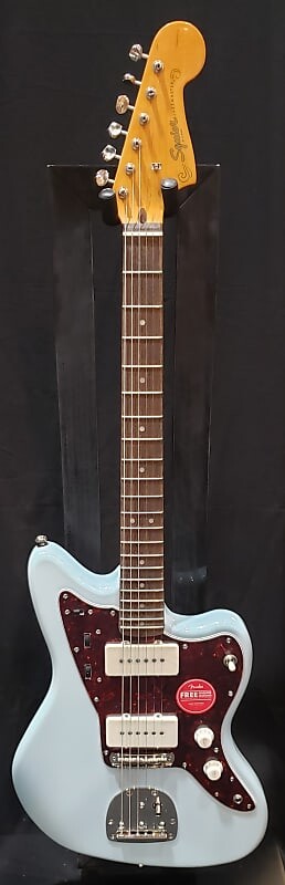 Электрогитара Squier Classic Vibe '60s Jazzmaster 2021 Sonic Blue
Электрогитара Squier Classic Vibe '60s Jazzmaster 2021 Sonic Blue
