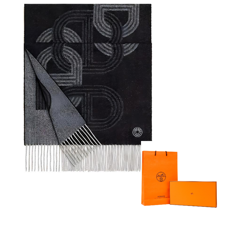 HERMES Вязаный шарф мужской черно-серый
HERMES Вязаный шарф мужской черно-серый