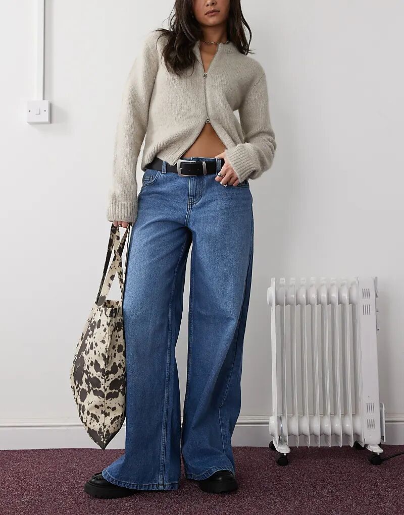 Джинсы Andy с низкой посадкой и широкими штанинами, средне-синего цвета Noisy May
Джинсы Andy с низкой посадкой и широкими штанинами, средне-синего цвета Noisy May