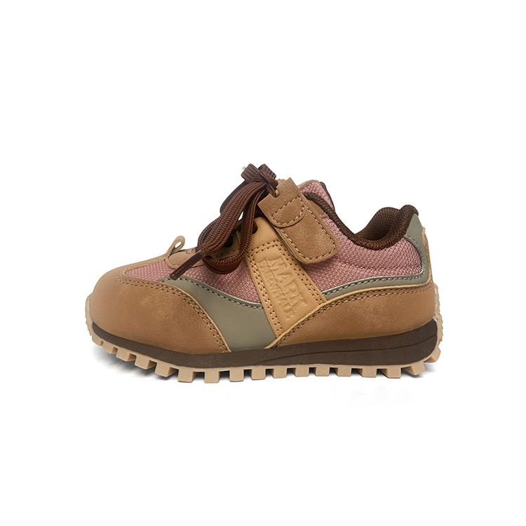 Детские беговые кроссовки Kids' FAIRWHALE, красный
Детские беговые кроссовки Kids' FAIRWHALE, красный