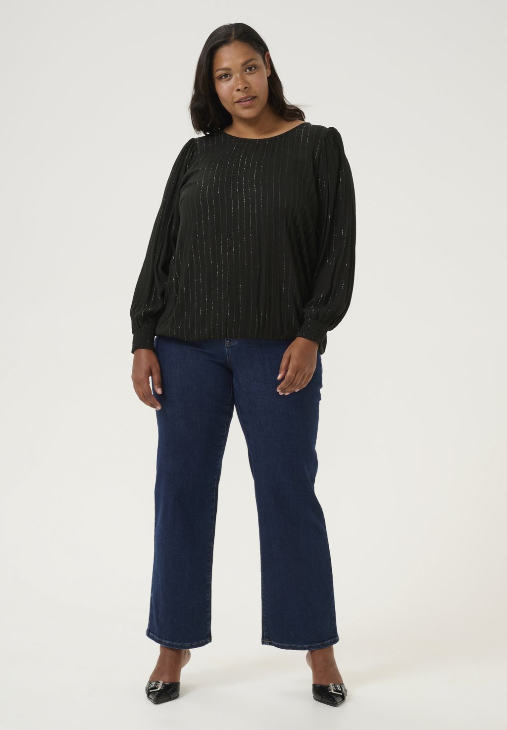 Блуза LIO Kaffe Curve, черный
Блуза LIO Kaffe Curve, черный