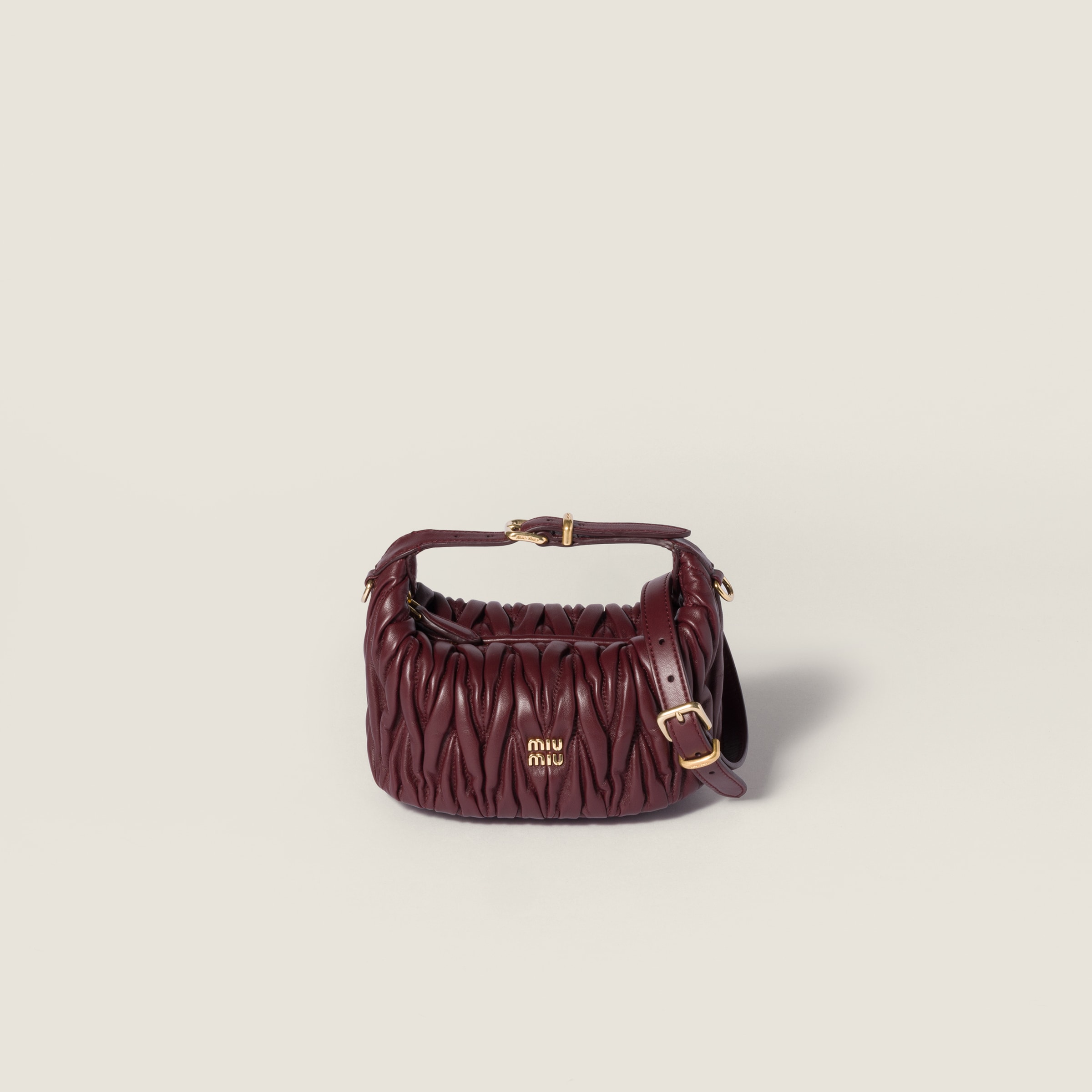 Клатч из стеганой наппы MIU MIU, бордовый
Клатч из стеганой наппы MIU MIU, бордовый