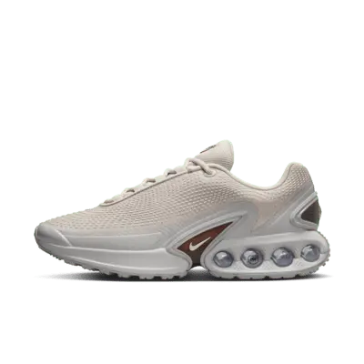 Кроссовки Nike Air Max Dn Shoes, цвет Light Orewood Brown/Light Iron Ore/Moon Particle/Phantom
Кроссовки Nike Air Max Dn Shoes, цвет Light Orewood Brown/Light Iron Ore/Moon Particle/Phantom