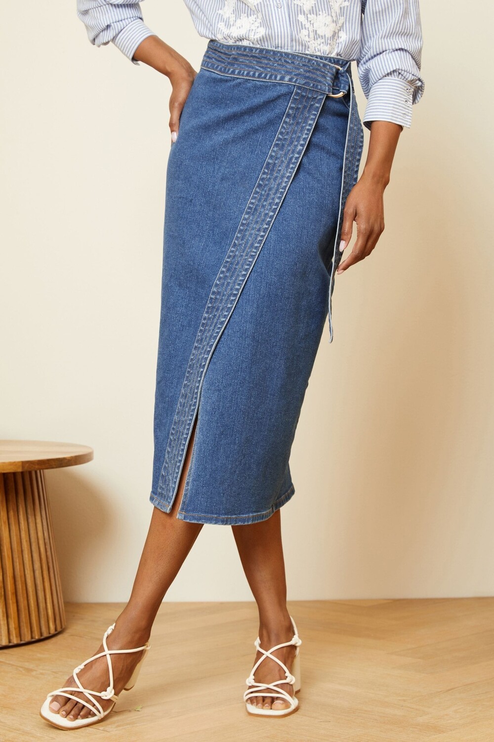 Юбка миди из денима с запахом Love & Roses, синий
Юбка миди из денима с запахом Love & Roses, синий