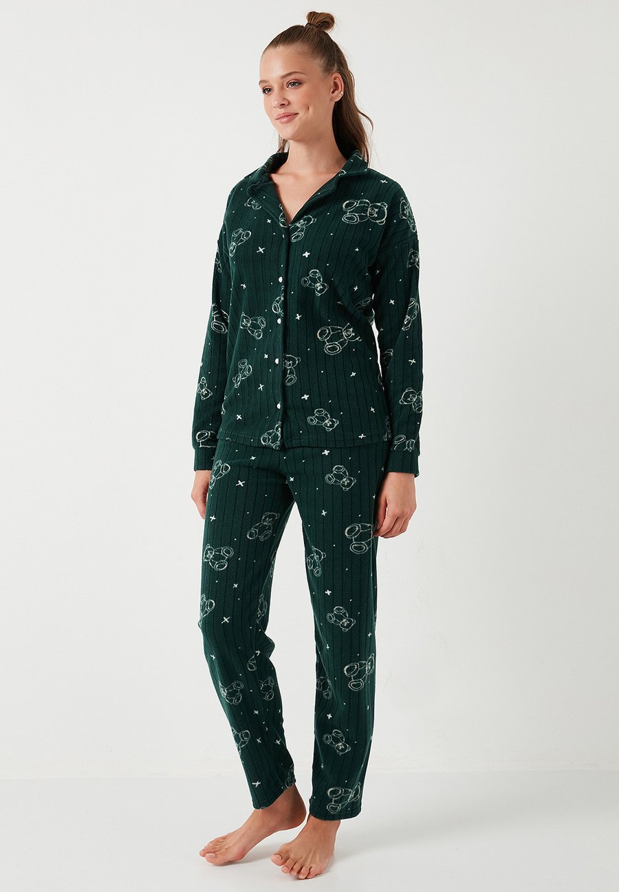 Пижамный комплект LELA REGULAR FIT SET, Green
Пижамный комплект LELA REGULAR FIT SET, Green