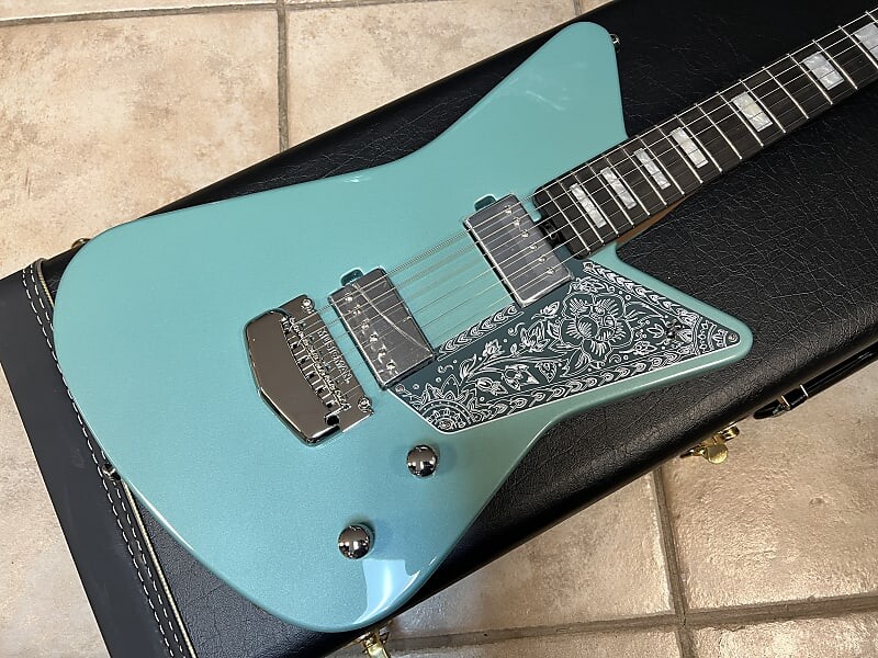 Электрогитара 2023 Ernie Ball Music Man Mariposa Electric Guitar Dorado Green
Электрогитара 2023 Ernie Ball Music Man Mariposa Electric Guitar Dorado Green