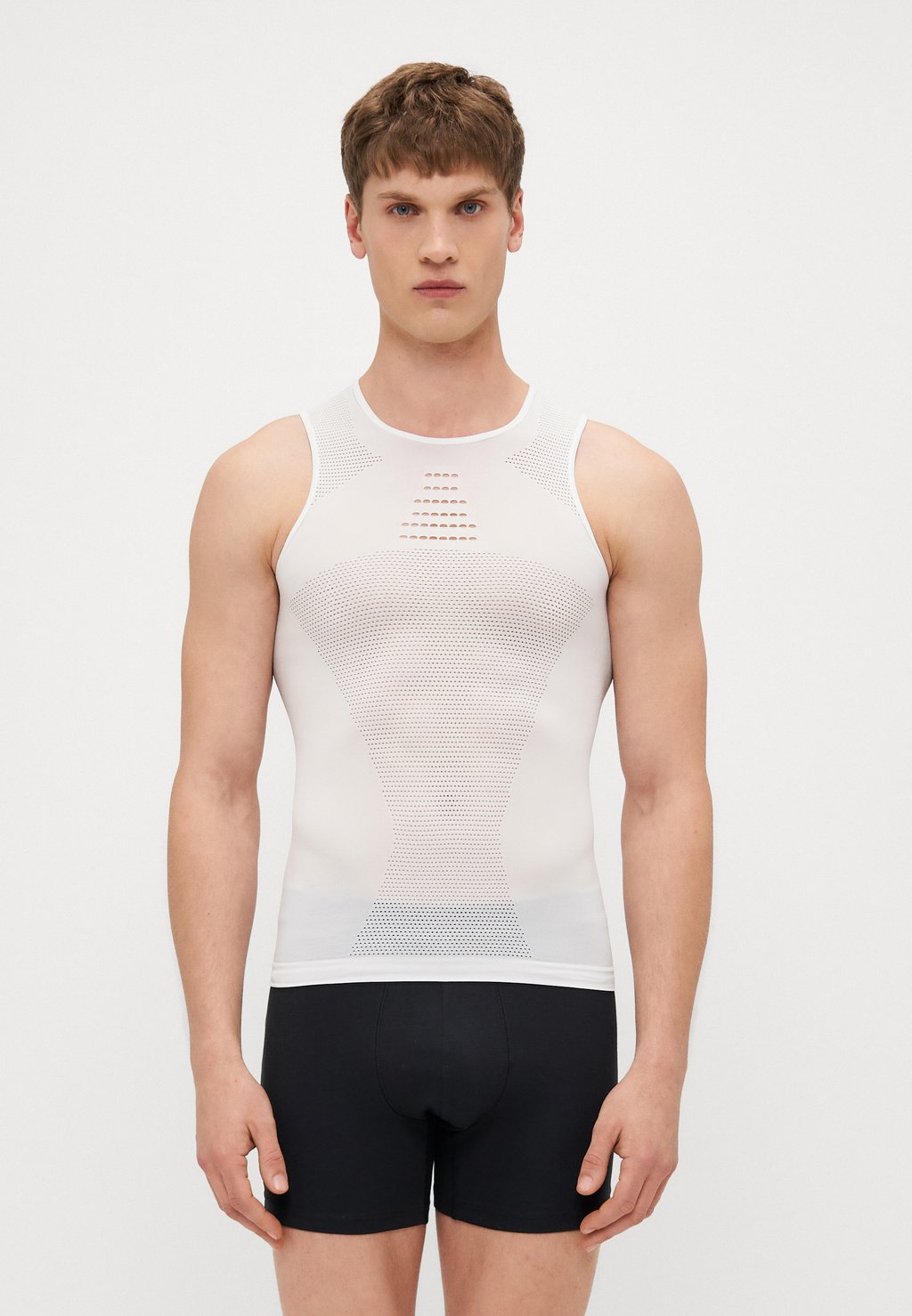 Нижняя футболка CORE SEAMLESS BASE LAYER Castelli, белый
Нижняя футболка CORE SEAMLESS BASE LAYER Castelli, белый