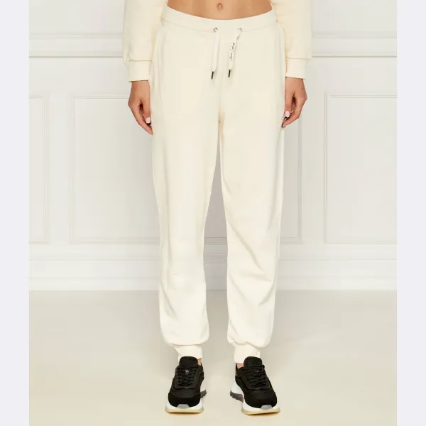 Спортивные брюки стандартного кроя Armani Exchange, экрю
Спортивные брюки стандартного кроя Armani Exchange, экрю