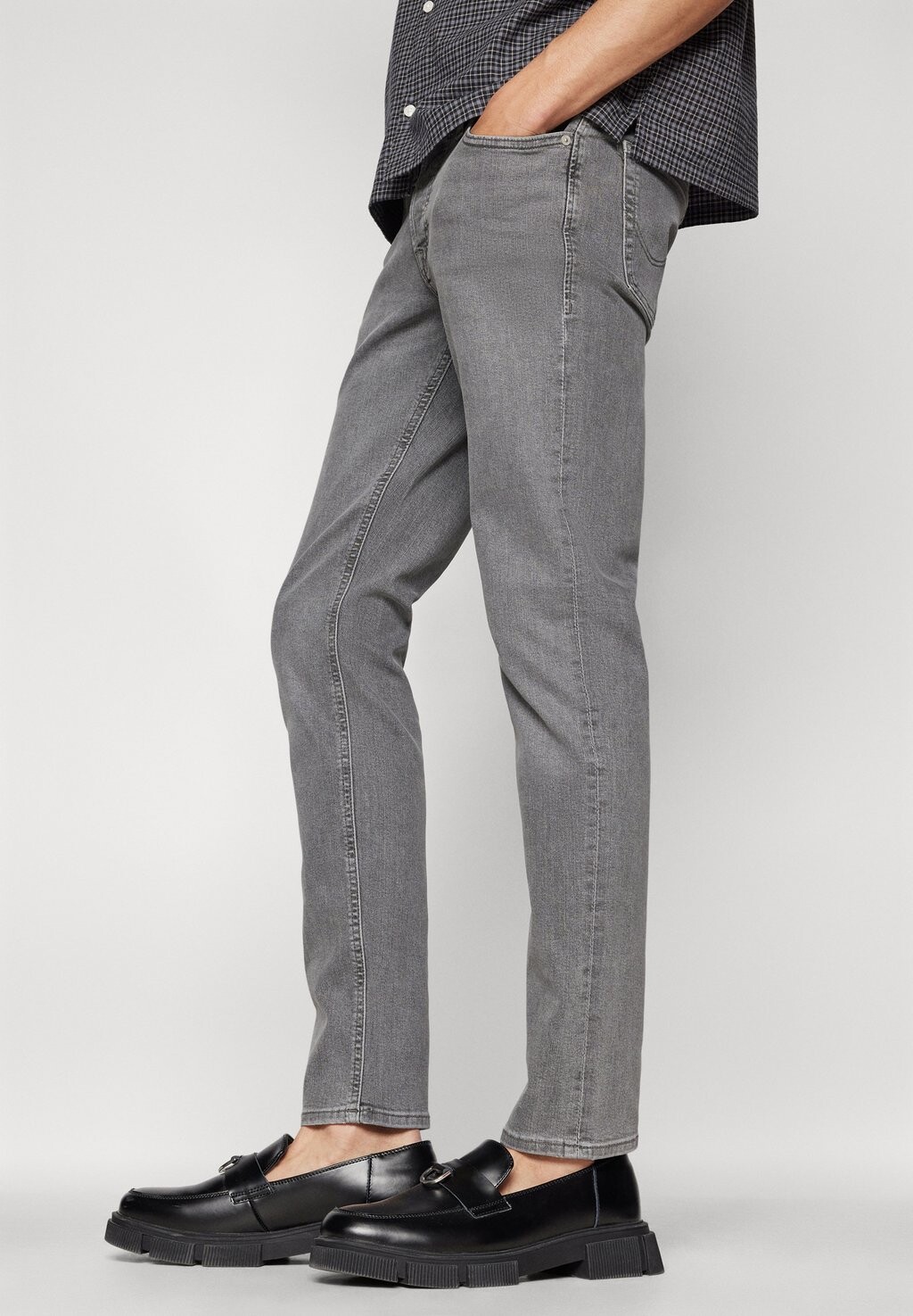 Джинсы узкого кроя JJIGLENN JJORIGINAL NOOS Jack & Jones, серый деним
Джинсы узкого кроя JJIGLENN JJORIGINAL NOOS Jack & Jones, серый деним