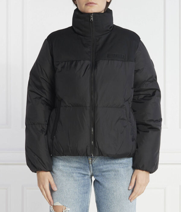 Куртка женская Tommy Hilfiger с высоким воротником, черный
Куртка женская Tommy Hilfiger с высоким воротником, черный