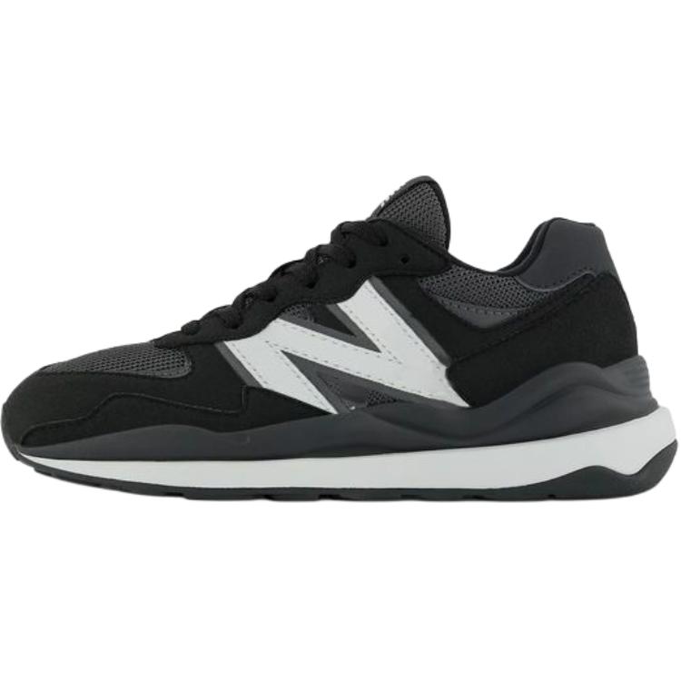 New Balance NB 5740 Low top детские кроссовки для бега black возраст 3-7 лет
New Balance NB 5740 Low top детские кроссовки для бега black возраст 3-7 лет