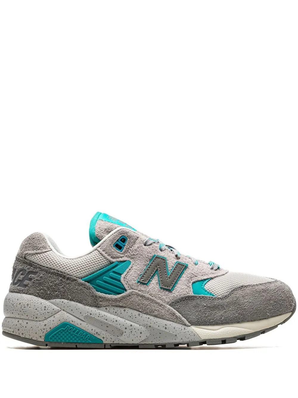 Кроссовки 580 из коллаборации с Palace NEW BALANCE, серый
Кроссовки 580 из коллаборации с Palace NEW BALANCE, серый