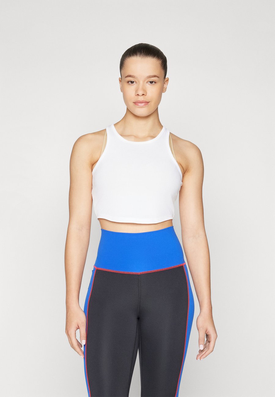 Топ Under Armour RIVAL, White
Топ Under Armour RIVAL, White
