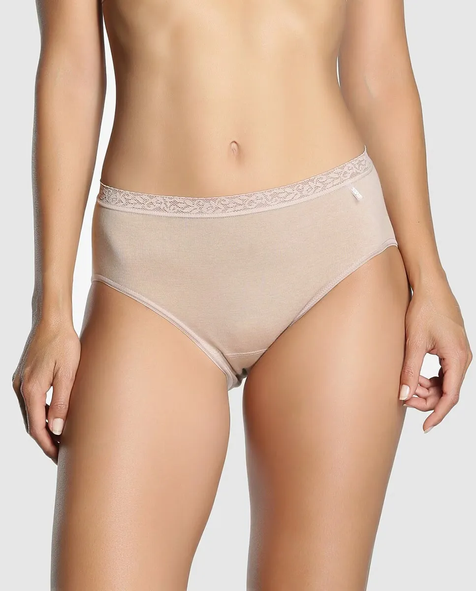 Авет белые трусики Avet, цвет Arena
Авет белые трусики Avet, цвет Arena