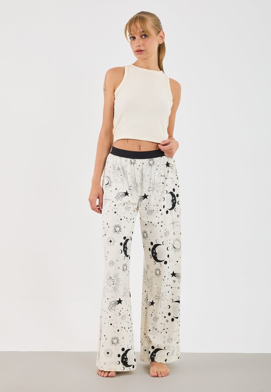 Пижамные брюки Even&Odd 2 PACK, Black/ Beige/Black
Пижамные брюки Even&Odd 2 PACK, Black/ Beige/Black