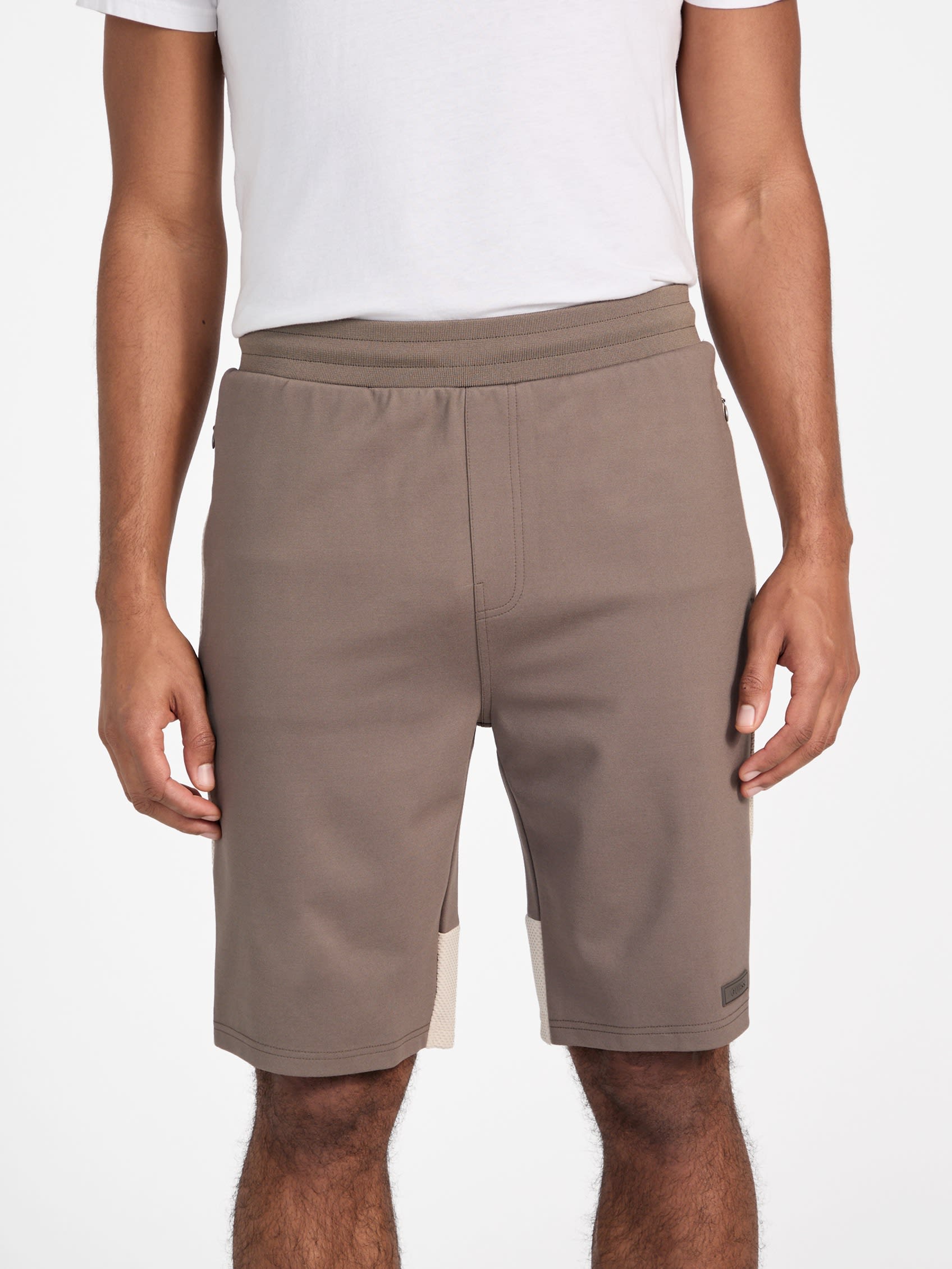 Сетчатые шорты с логотипом Mack Guess Factory, цвет equestrian brown
Сетчатые шорты с логотипом Mack Guess Factory, цвет equestrian brown