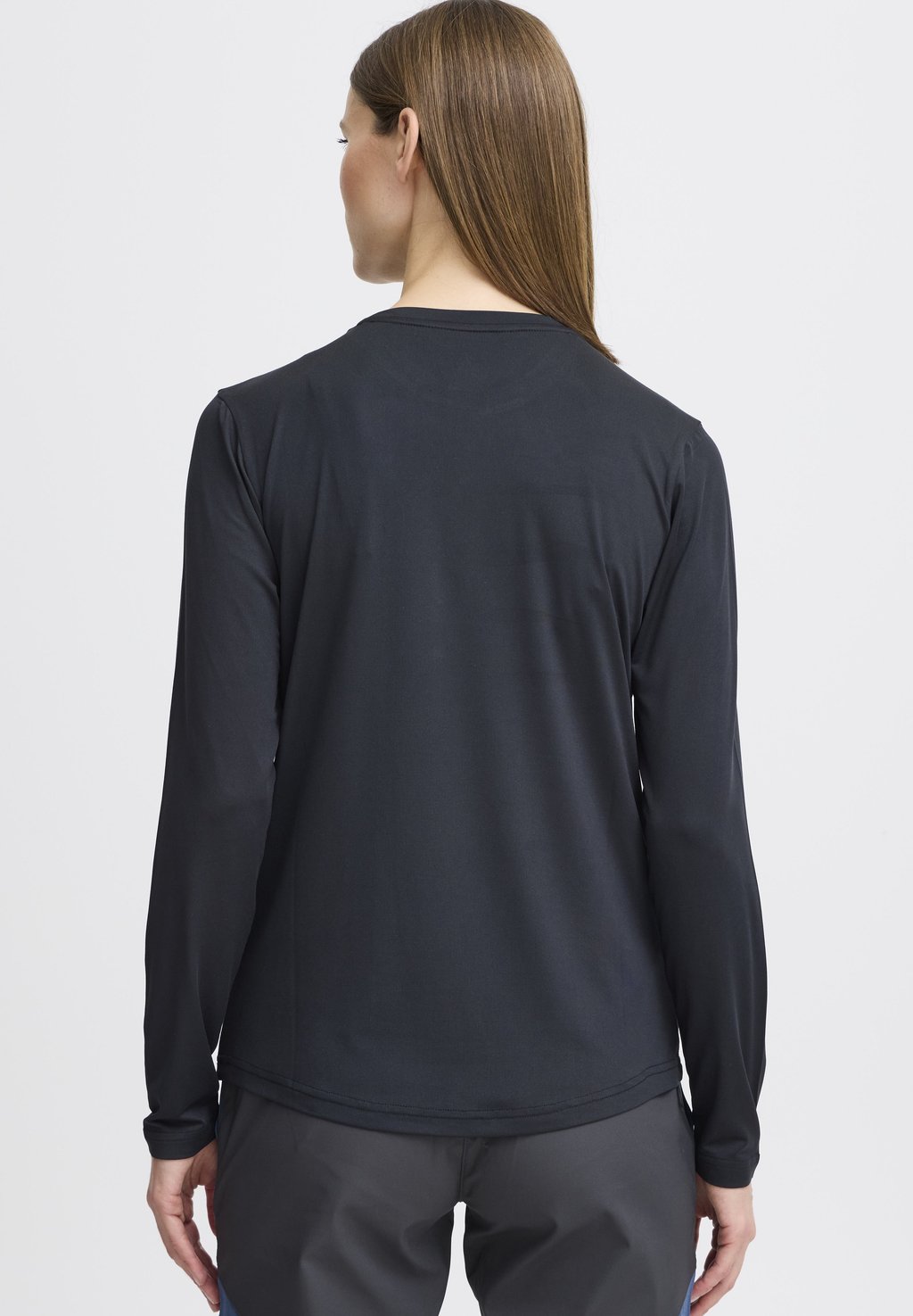 Топ с длинными рукавами TERGOLA W North Bend, черный
Топ с длинными рукавами TERGOLA W North Bend, черный