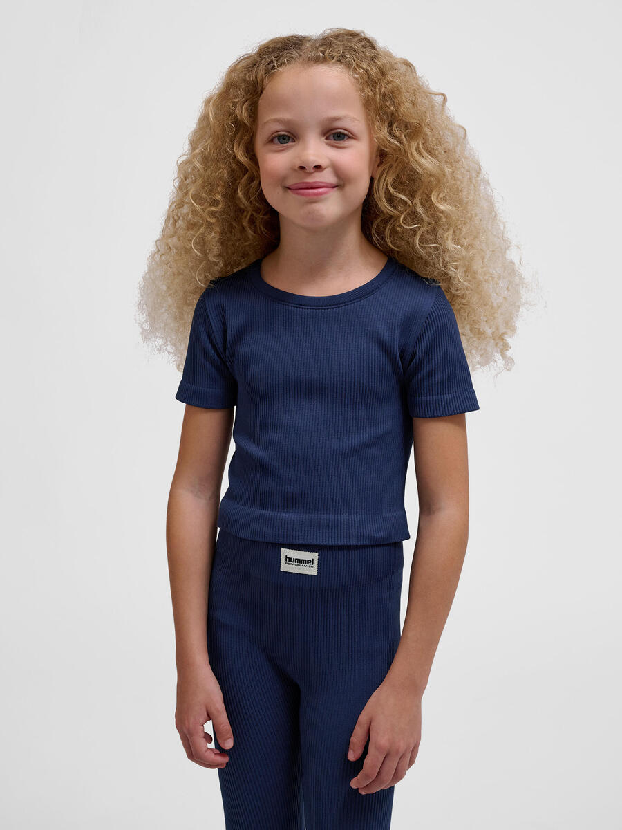 Футболка Hmljr Seamless Girls HUMMEL
Футболка Hmljr Seamless Girls HUMMEL