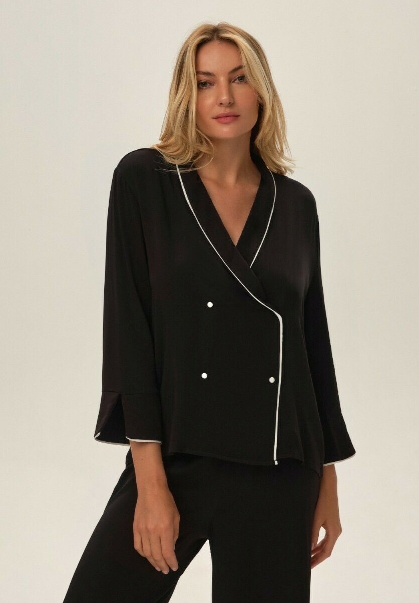 Пижамный комплект JAINA ESOTIQ, черный
Пижамный комплект JAINA ESOTIQ, черный