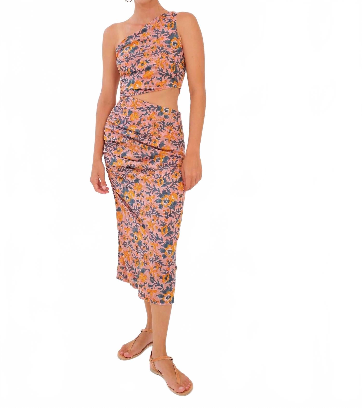 Платье Katya с одним плечом в розовом цвете Blossom Desert Queen
Платье Katya с одним плечом в розовом цвете Blossom Desert Queen