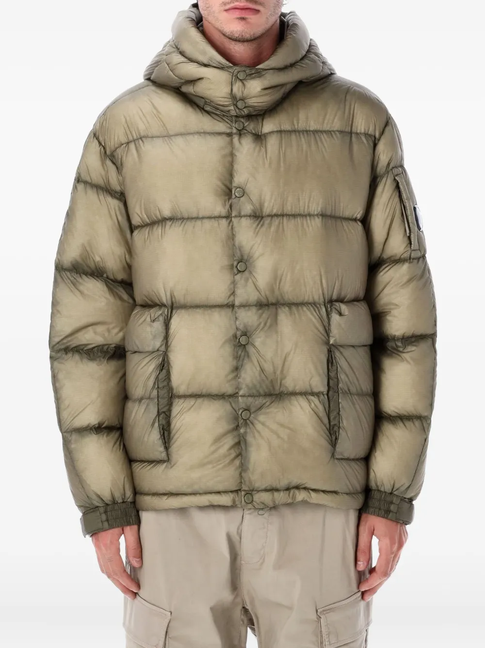 Стеганая куртка с капюшоном C.P. Company, зеленый
Стеганая куртка с капюшоном C.P. Company, зеленый
