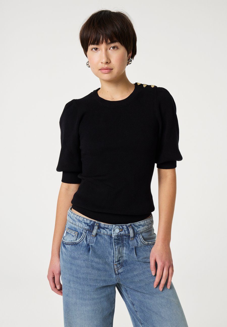 Футболка Fabienne Chapot SHORT SLEEVE , Black, Черный, Футболка Fabienne Chapot SHORT SLEEVE , Black
Футболка Fabienne Chapot SHORT SLEEVE , Black, Черный, Футболка Fabienne Chapot SHORT SLEEVE , Black