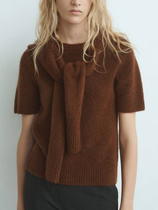 Свитер Leire с деталями шарфа Mango, Brown
Свитер Leire с деталями шарфа Mango, Brown