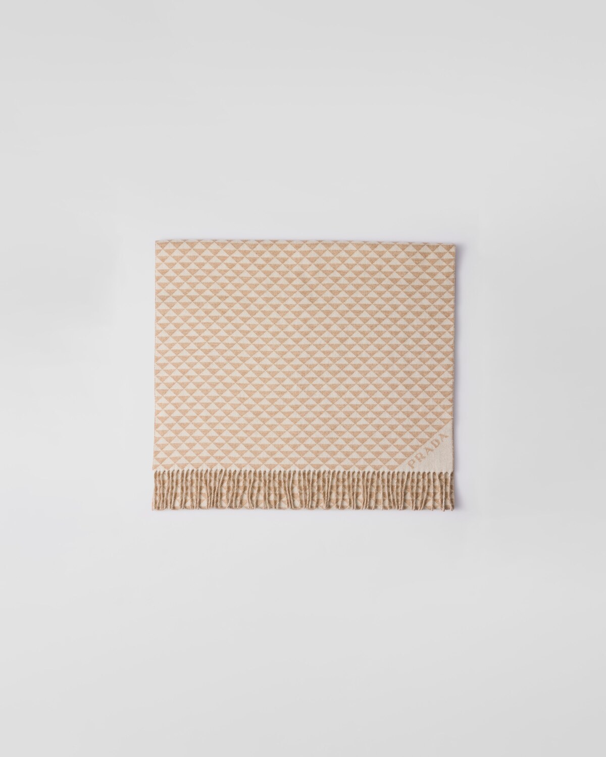 Палантин Symbole из шерсти и кашемира двойного переплетения Prada, коричневый
Палантин Symbole из шерсти и кашемира двойного переплетения Prada, коричневый