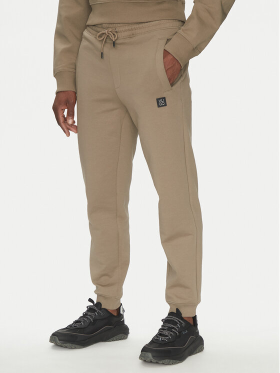 Свободные спортивные штаны Dimacs 50533695 Hugo, коричневый
Свободные спортивные штаны Dimacs 50533695 Hugo, коричневый