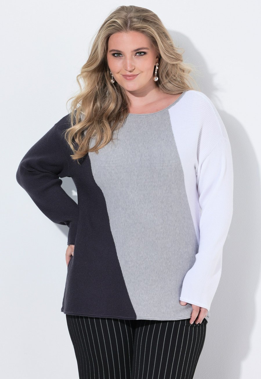 Топ Ulla Popken BLOCK STRIPE BOAT NECK , Mottled Grey
Топ Ulla Popken BLOCK STRIPE BOAT NECK , Mottled Grey