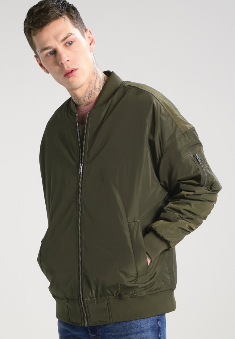 Бомбер Chaquetas Urban Classics OVERSIZED, темно-оливковый, Зеленый, Бомбер Chaquetas Urban Classics OVERSIZED, темно-оливковый
Бомбер Chaquetas Urban Classics OVERSIZED, темно-оливковый, Зеленый, Бомбер Chaquetas Urban Classics OVERSIZED, темно-оливковый