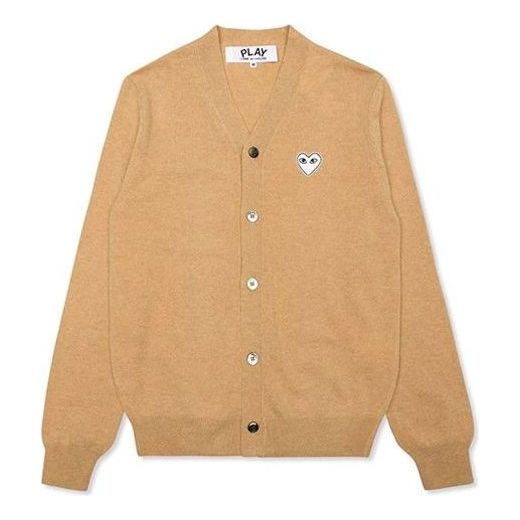 Кардиган COMME des GARCONS PLAY Cardigan White Heart 'Camel' AZ-N066-051-2, бежевый
Кардиган COMME des GARCONS PLAY Cardigan White Heart 'Camel' AZ-N066-051-2, бежевый
