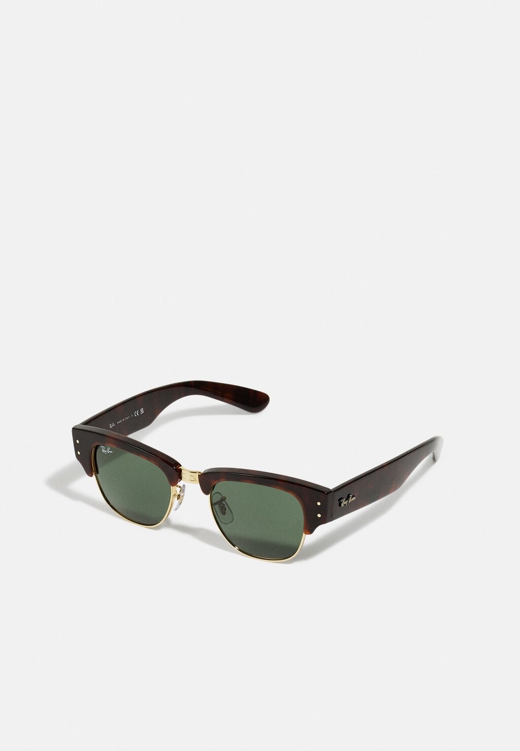 Солнцезащитные очки Ray-Ban
Солнцезащитные очки Ray-Ban